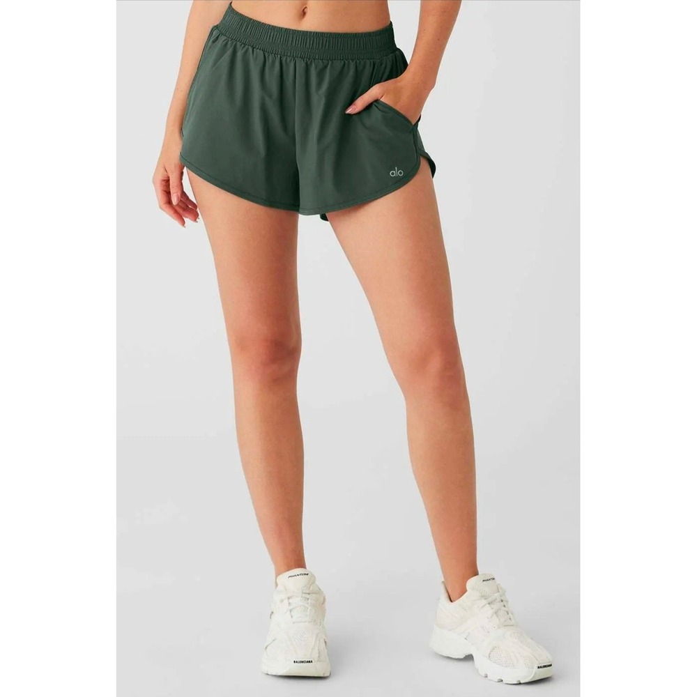 Alo Yoga Ivy Leauge Dolphin Shorts Cactus Activewear Gym Gorpcore Atheleisure